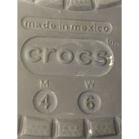 Adult Unisex Navy Crocs Clogs with White & Red Accents on Sole Size 6W / 4M - Picture 9 of 15